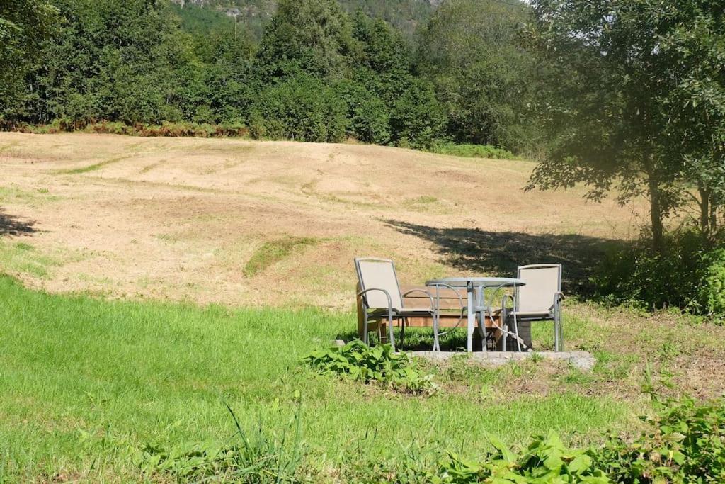 Apartment With Lake View In Jolster Ardal  ภายนอก รูปภาพ