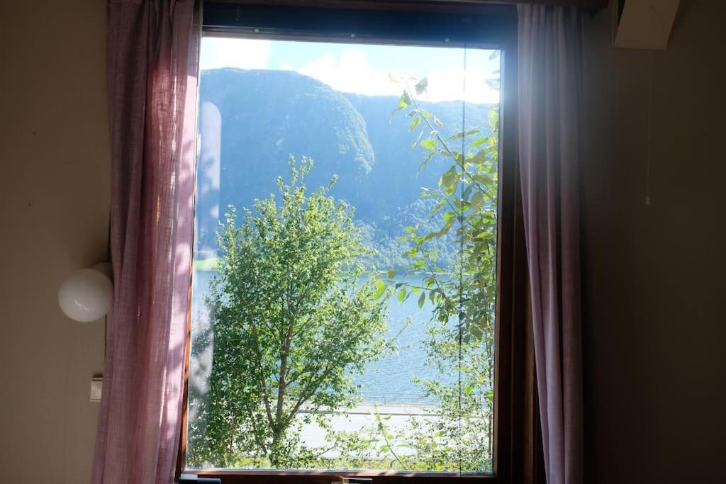 Apartment With Lake View In Jolster Ardal  ภายนอก รูปภาพ