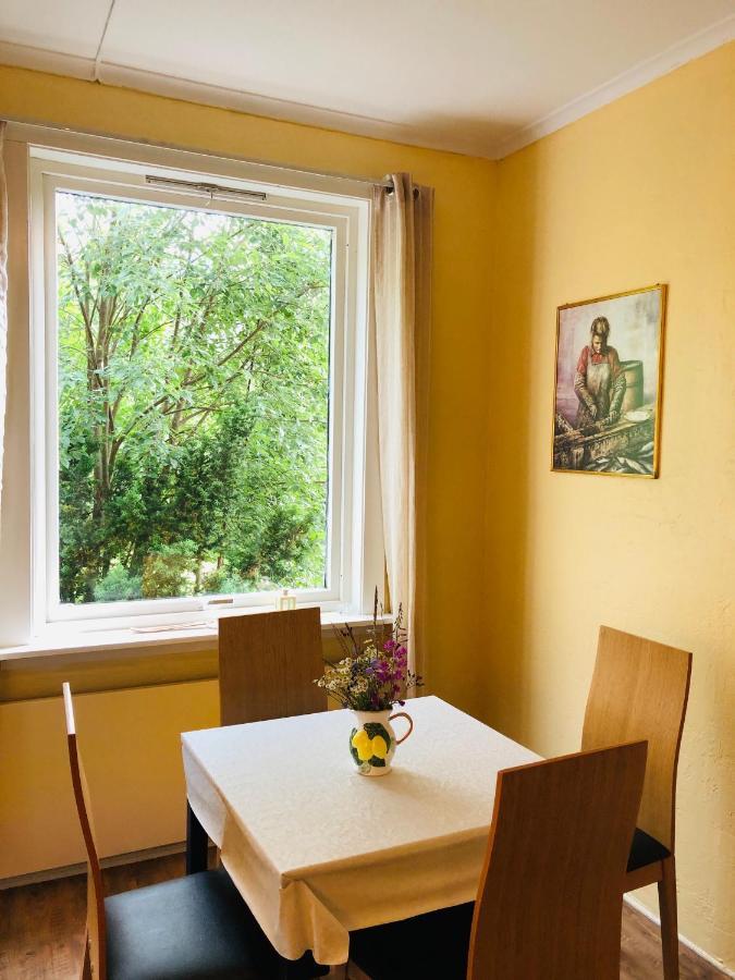 Apartment With Lake View In Jolster Ardal  ภายนอก รูปภาพ