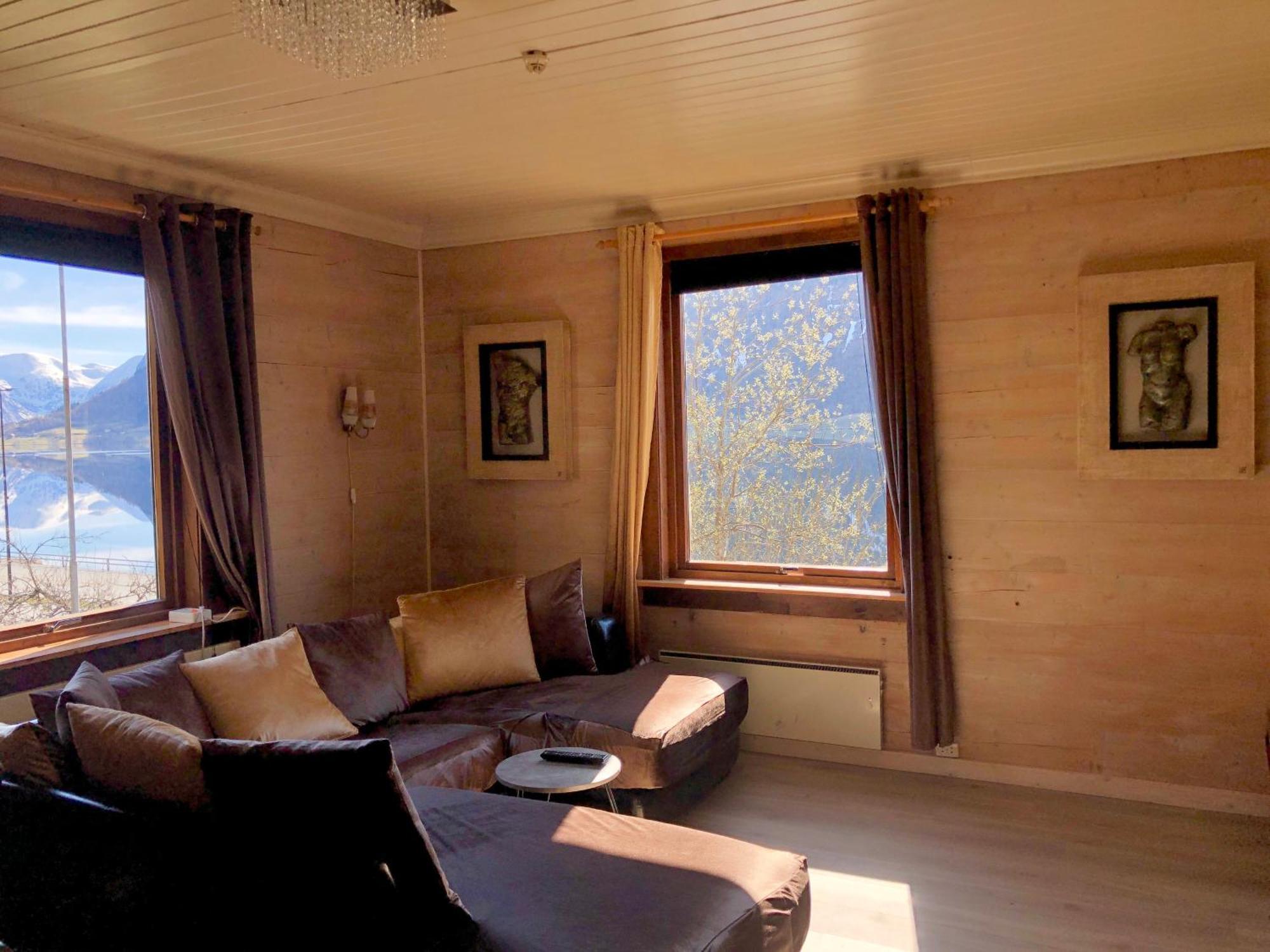Apartment With Lake View In Jolster Ardal  ภายนอก รูปภาพ